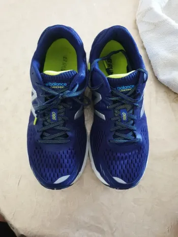 Used New Balance 880 v6 bike