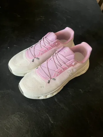 Gebrauchtes On Running Shoes bike