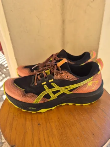 Gebrauchtes Asics Gel Trabuco 12 bike