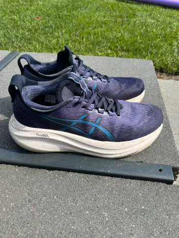 Gebrauchtes Asics Gel Nimbus 27 bike