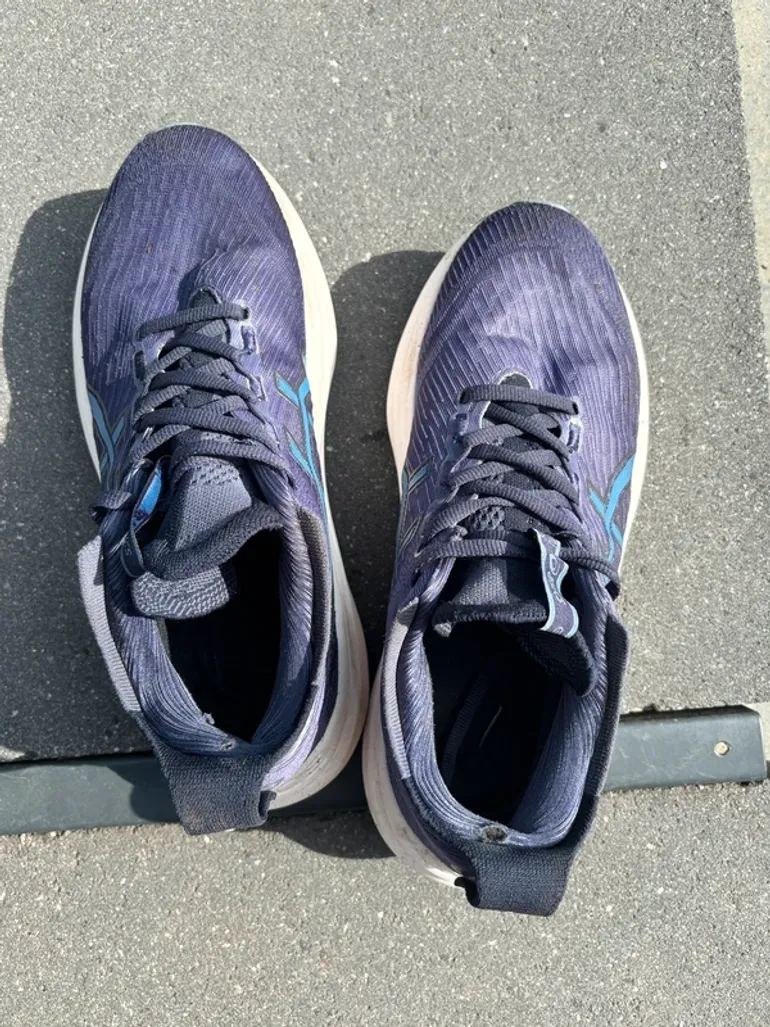 Used Asics Gel Nimbus 27 bike — image 5 of 7