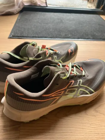 Brugt Asics Fuji Lite 7 bike — billede 2 af 12