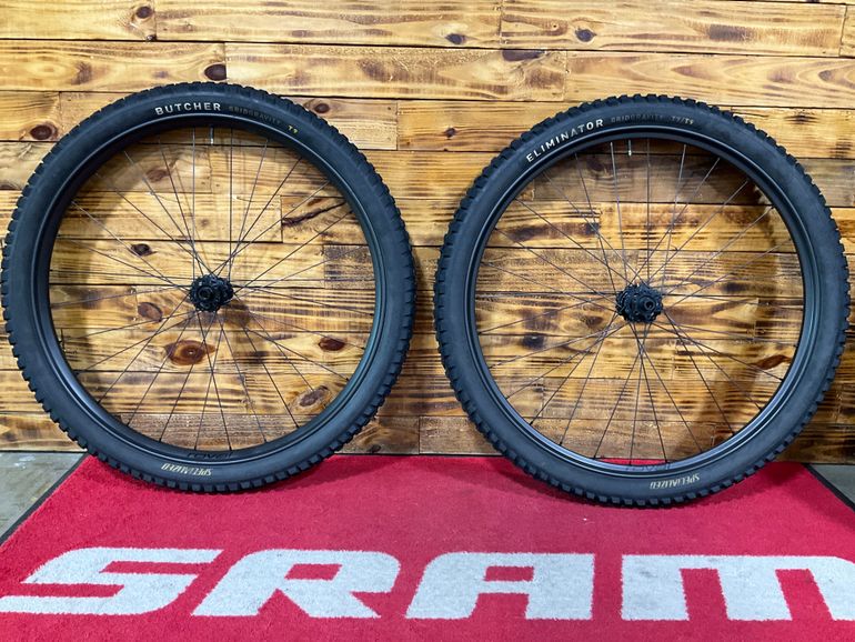 Used Roval Traverse SL II 2025 bike — image 2 of 11