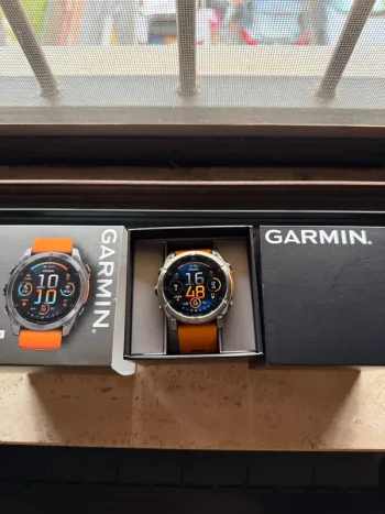 Tweedehands Garmin Fenix 8 AMOLED 51 mm bike — afbeelding 2 van 6
