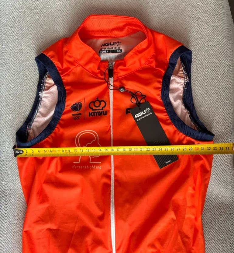Premium Wind Vest bike d'occasion — image 6 sur 8