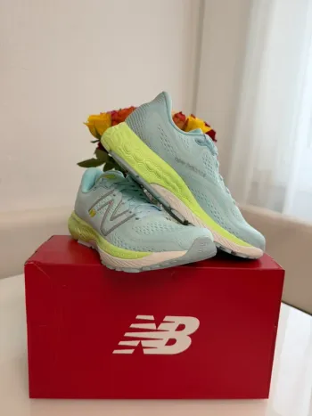 New Balance Fresh Foam X 880 bike d'occasion — image 4 sur 15
