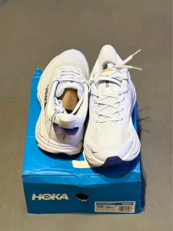 Hoka Challenger 8 bike usato — immagine 5 di 9
