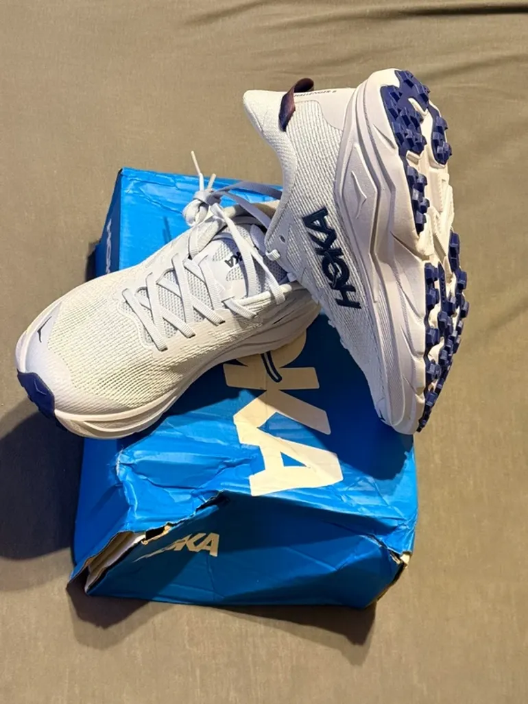 Hoka Challenger 8 bike usato — immagine 9 di 9
