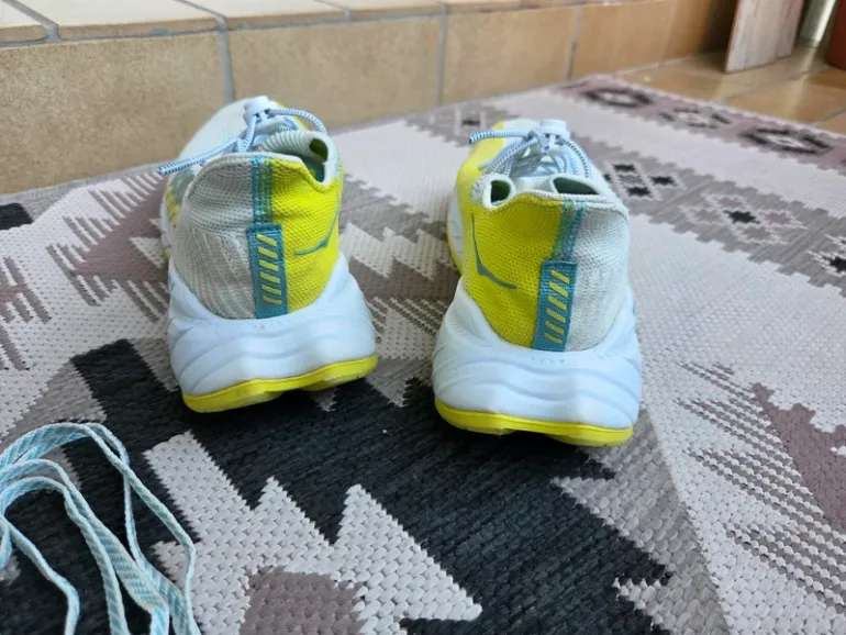 Used Hoka Carbon X3 bike — image 4 of 8