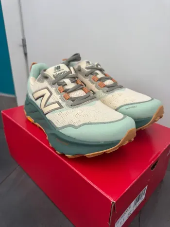 Gebrauchtes New Balance Hierro v9 bike — Bild 4 von 9
