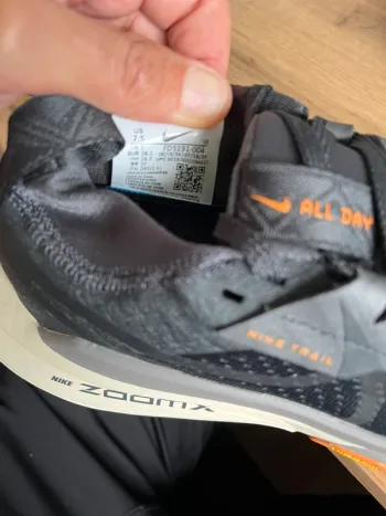 Brugt Nike ZoomX Zegama Trail 2 bike — billede 6 af 7