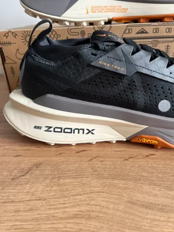 Brugt Nike ZoomX Zegama Trail 2 bike — billede 2 af 7