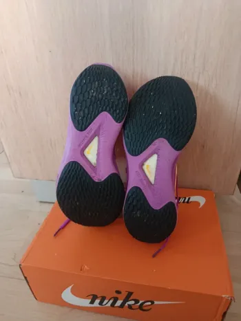 Nike Zoom Fly 5 bike usato — immagine 15 di 15