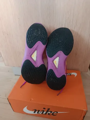 Nike Zoom Fly 5 bike usato — immagine 13 di 15