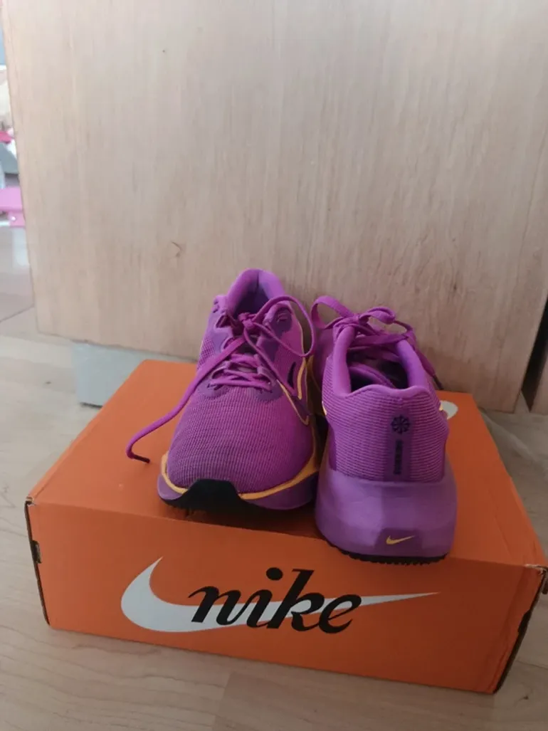 Nike Zoom Fly 5 bike usato — immagine 10 di 15