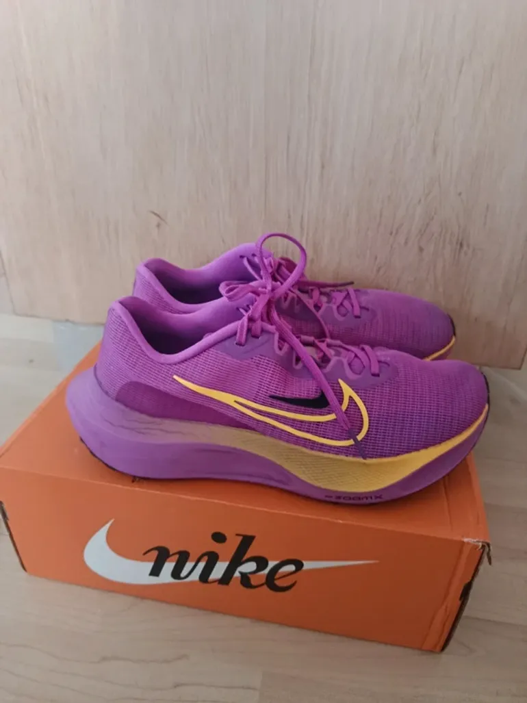 Nike Zoom Fly 5 bike usato — immagine 3 di 15