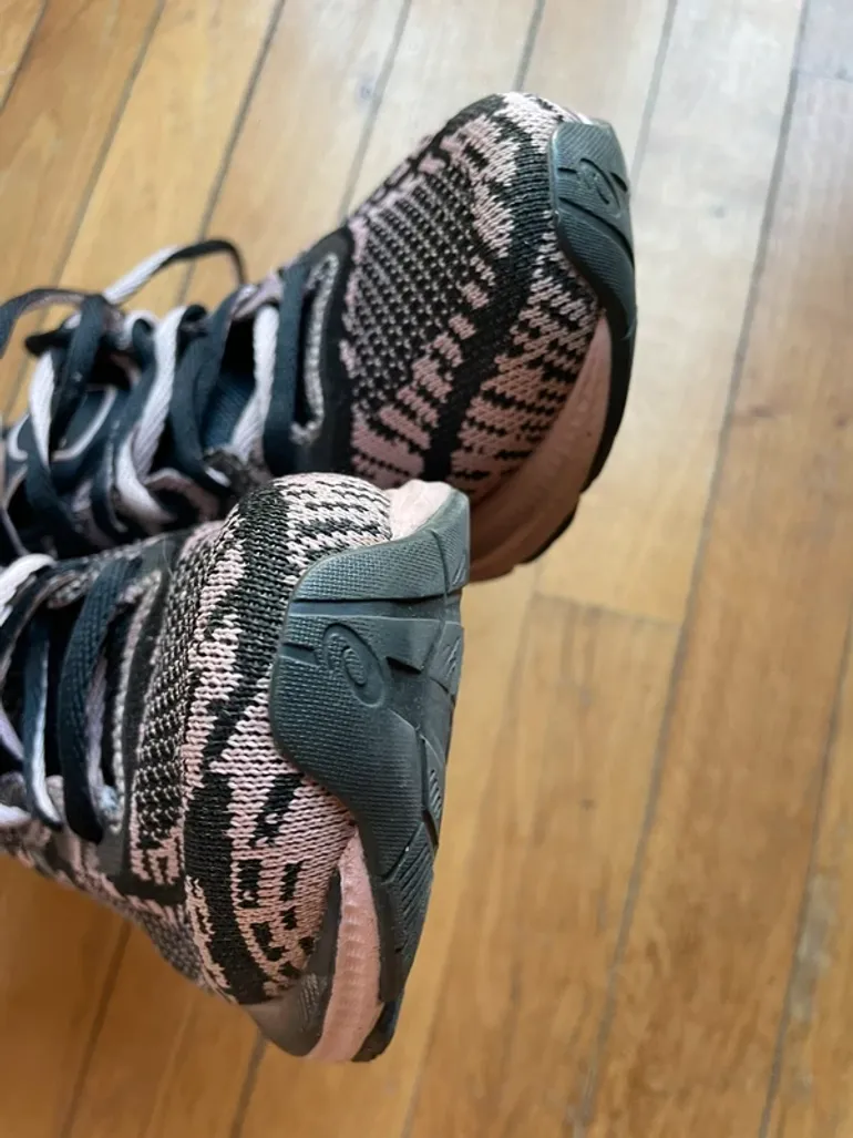 Tweedehands Asics running shoes bike — afbeelding 4 van 5
