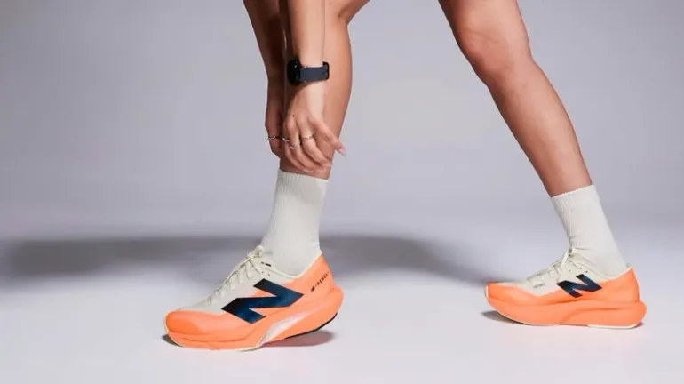 New Balance Fuel Cell Rebel V4 bike d'occasion — image 7 sur 8