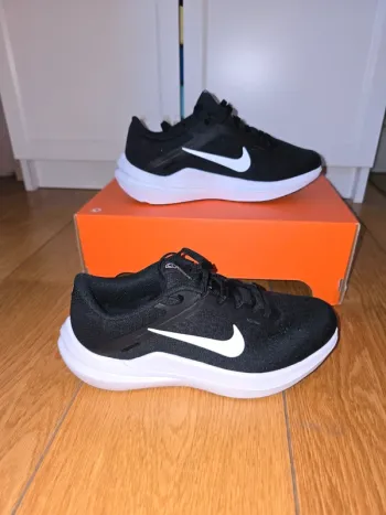 Brugt Nike Air Winflo bike