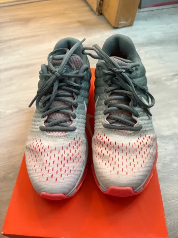 Used Nike Air Max 2017 bike — image 3 of 7