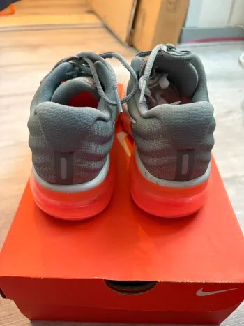 Used Nike Air Max 2017 bike — image 4 of 7