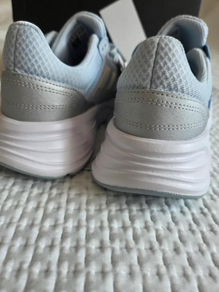 Używany Adidas sneakers bike — zdjęcie 3 z 7