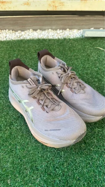 Used Asics Nimbus 27 bike