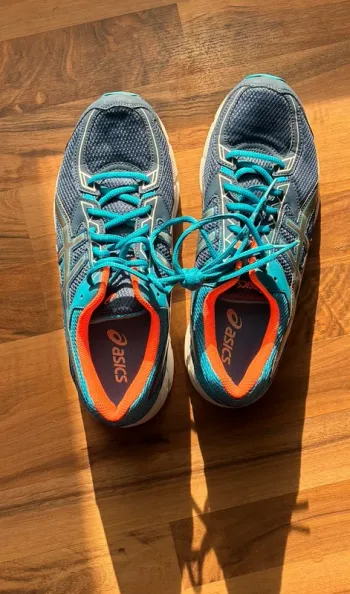 Asics Laufschuh bike usato