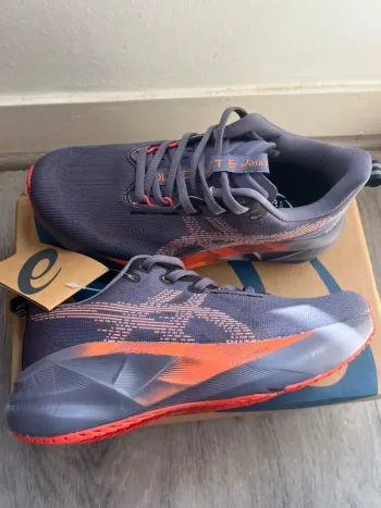 Gebrauchtes Asics Novablast 5 bike — Bild 2 von 8