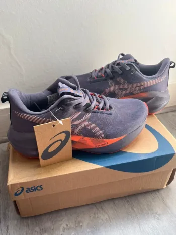 Gebrauchtes Asics Novablast 5 bike — Bild 7 von 8
