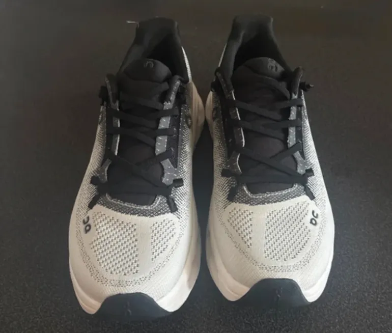 Gebrauchtes On Running Shoes Size 37 bike — Bild 2 von 3