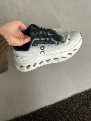 Gebrauchtes On Running Cloud bike