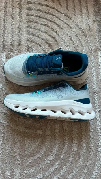 Gebrauchtes On Running Shoes Size 37 bike