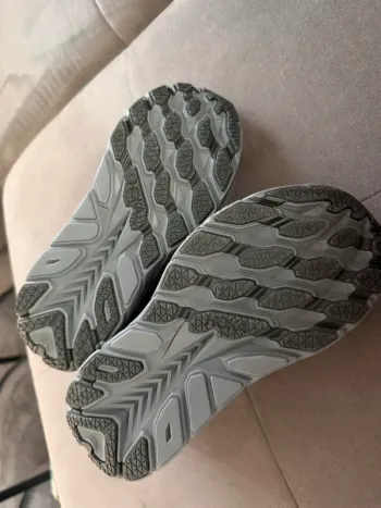 Hoka Laufschuhe bike usato — immagine 2 di 5