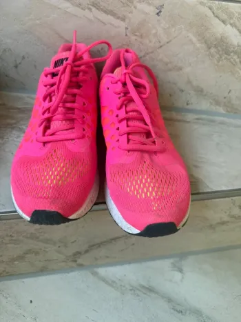 Tweedehands Nike Laufschuhe bike — afbeelding 2 van 3