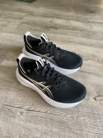 Gebrauchtes Asics Gel Nimbus 28 bike