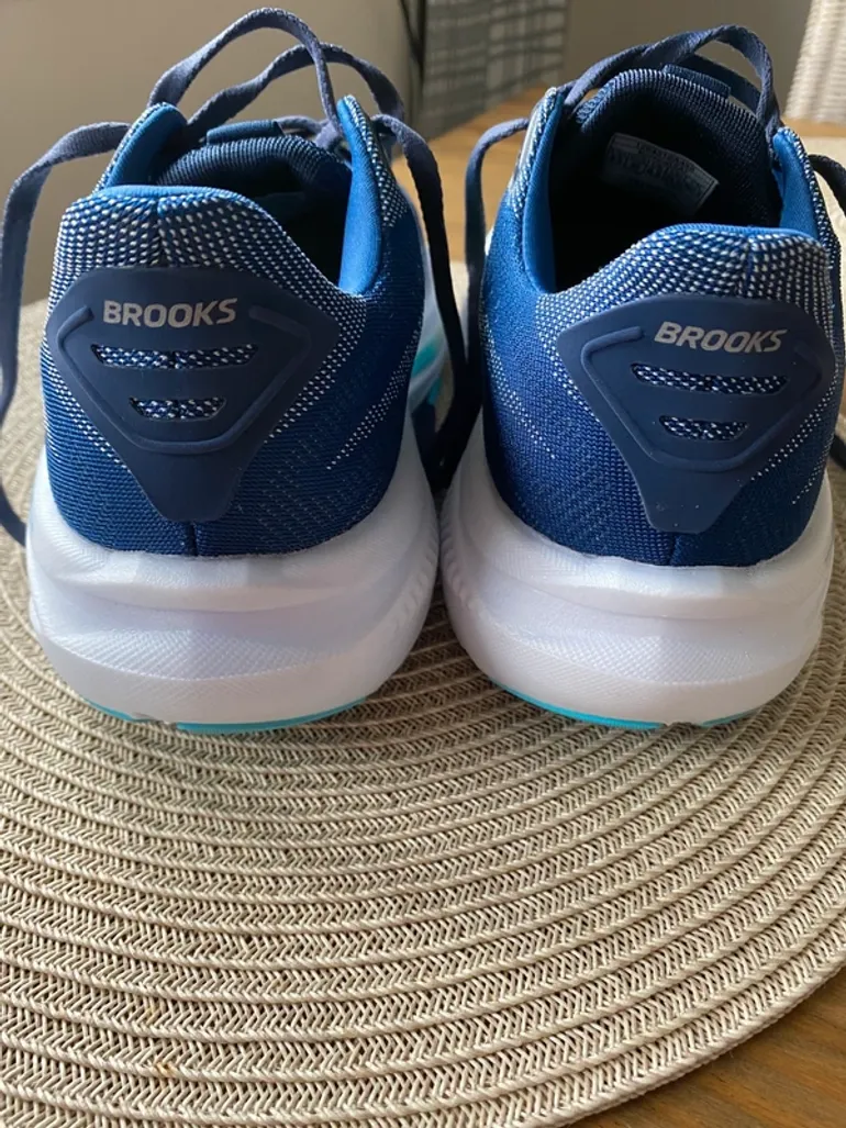 Used Brooks Damen Laufschuhe bike — image 3 of 5