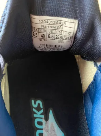 Used Brooks Damen Laufschuhe bike — image 4 of 5