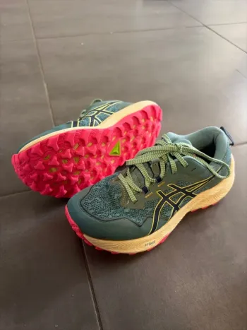 Gebrauchtes Asics Gel Trabuco 11 bike