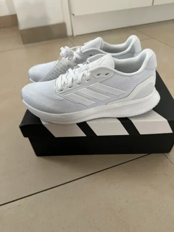 Used Adidas RUNFALCON 5 W bike — image 2 of 6