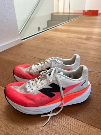 Gebrauchtes New Balance Fuel Cell Rebel v5 bike