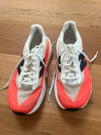Gebrauchtes New Balance Fuel Cell Rebel v5 bike — Bild 3 von 7