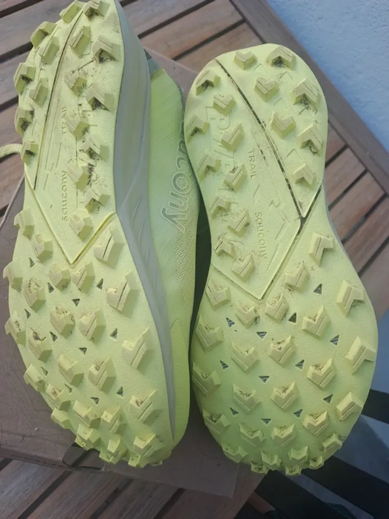 Saucony Trail Running Shoes bike usato — immagine 6 di 6