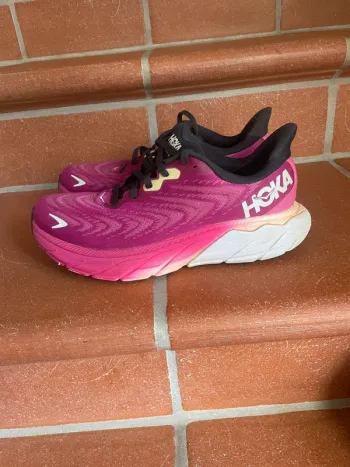 Gebrauchtes Hoka Arahi 6 bike — Bild 2 von 5