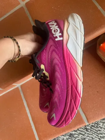 Gebrauchtes Hoka Arahi 6 bike — Bild 4 von 5