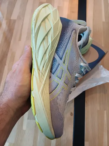 Gebrauchtes Asics Novablast 4 bike — Bild 2 von 8