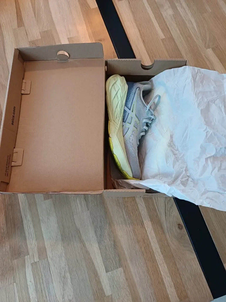 Gebrauchtes Asics Novablast 4 bike — Bild 8 von 8