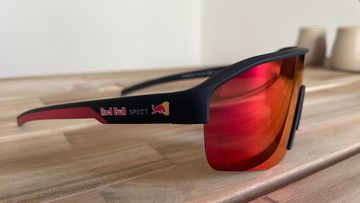Brugt Red Bull Sunglasses 2026 bike — billede 2 af 7