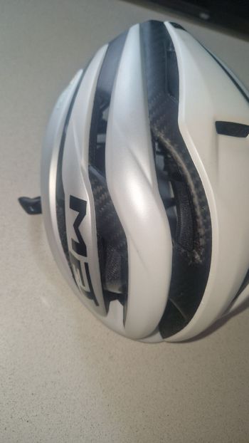 MET Trenta 3K Carbon Helmet 2024 bike de segunda mano