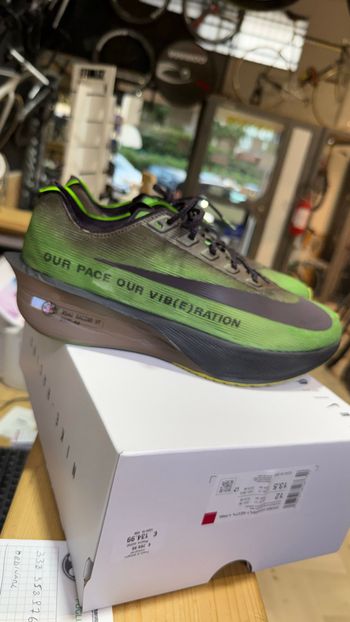 Nike Vaporfly 4 2026 bike usato